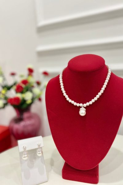 Pearl With Ball Pendant And Earrings