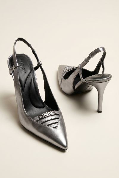 Pointed High Shoes
