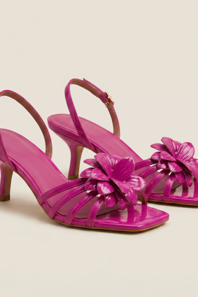 Kitten Heel With Petal