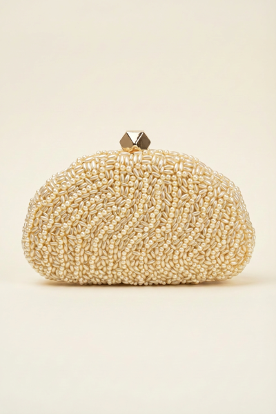Beaded Shell Shaped Clutch