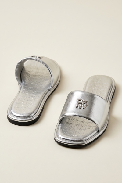 Flat Slippers